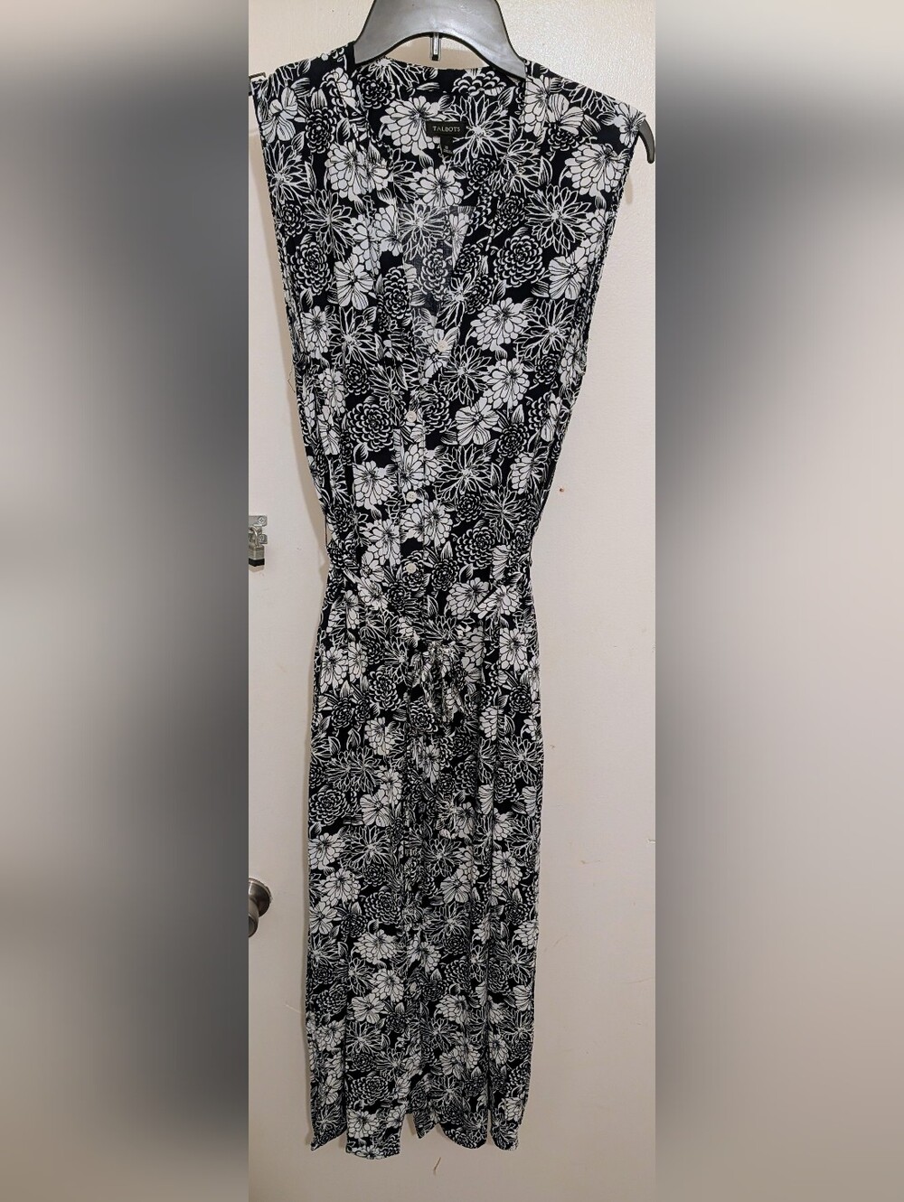 Talbots Size 12 Black White Floral Maxi Dress Button Front V Neck Belted